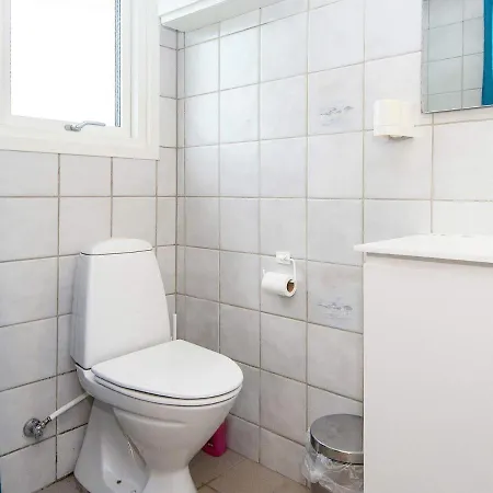 Three-bedroom In 1 Holiday home